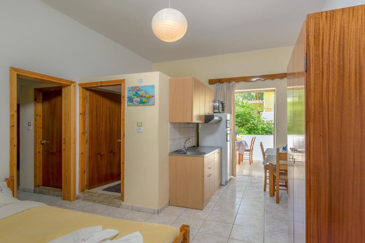 Haris Rooms Georgioupoli Exterior photo